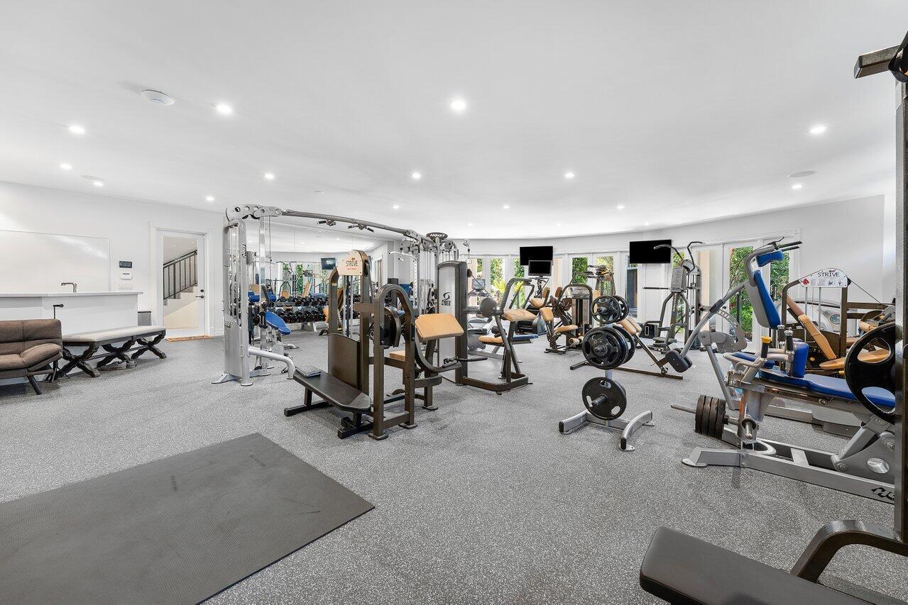 3208 Pilots Point Circle