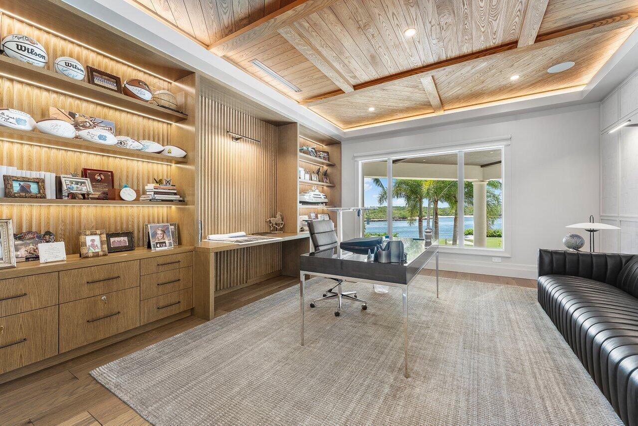 3208 Pilots Point Circle