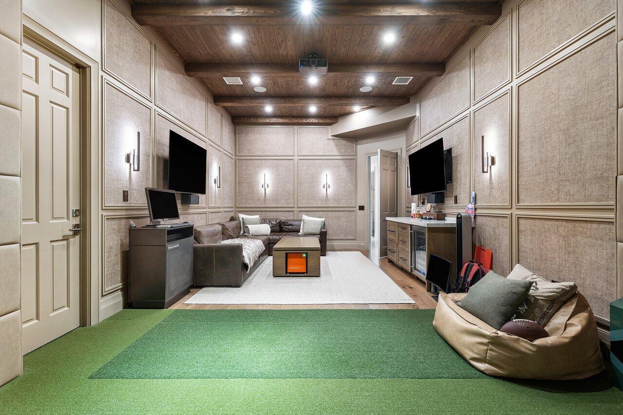 3208 Pilots Point Circle