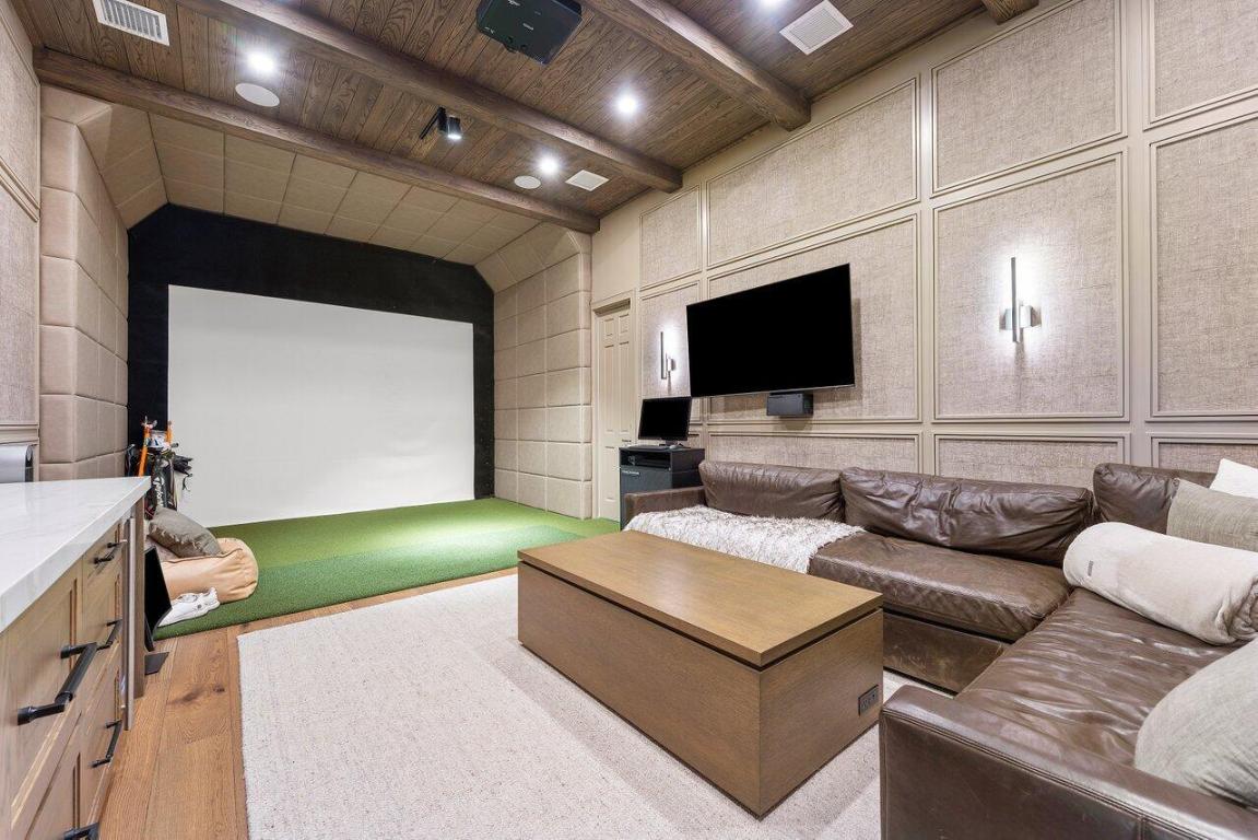 3208 Pilots Point Circle