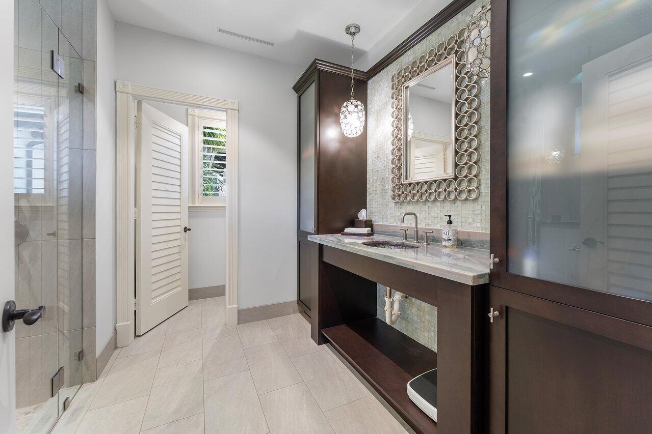 3208 Pilots Point Circle