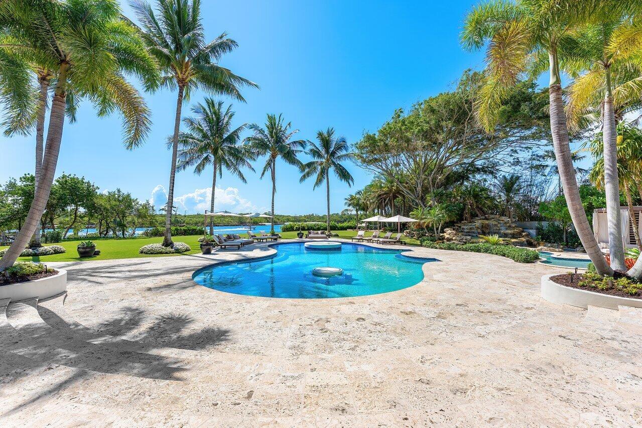 3208 Pilots Point Circle