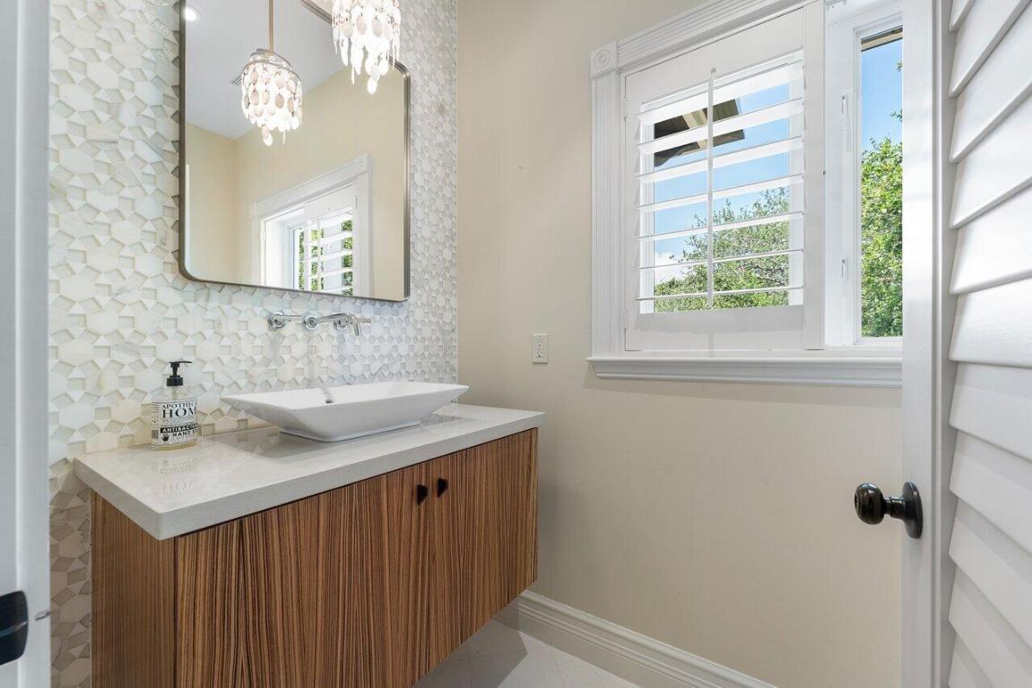 3208 Pilots Point Circle