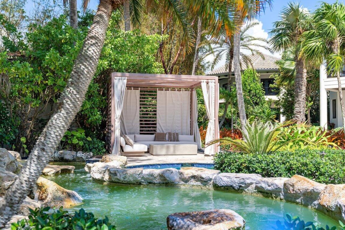 3208 Pilots Point Circle