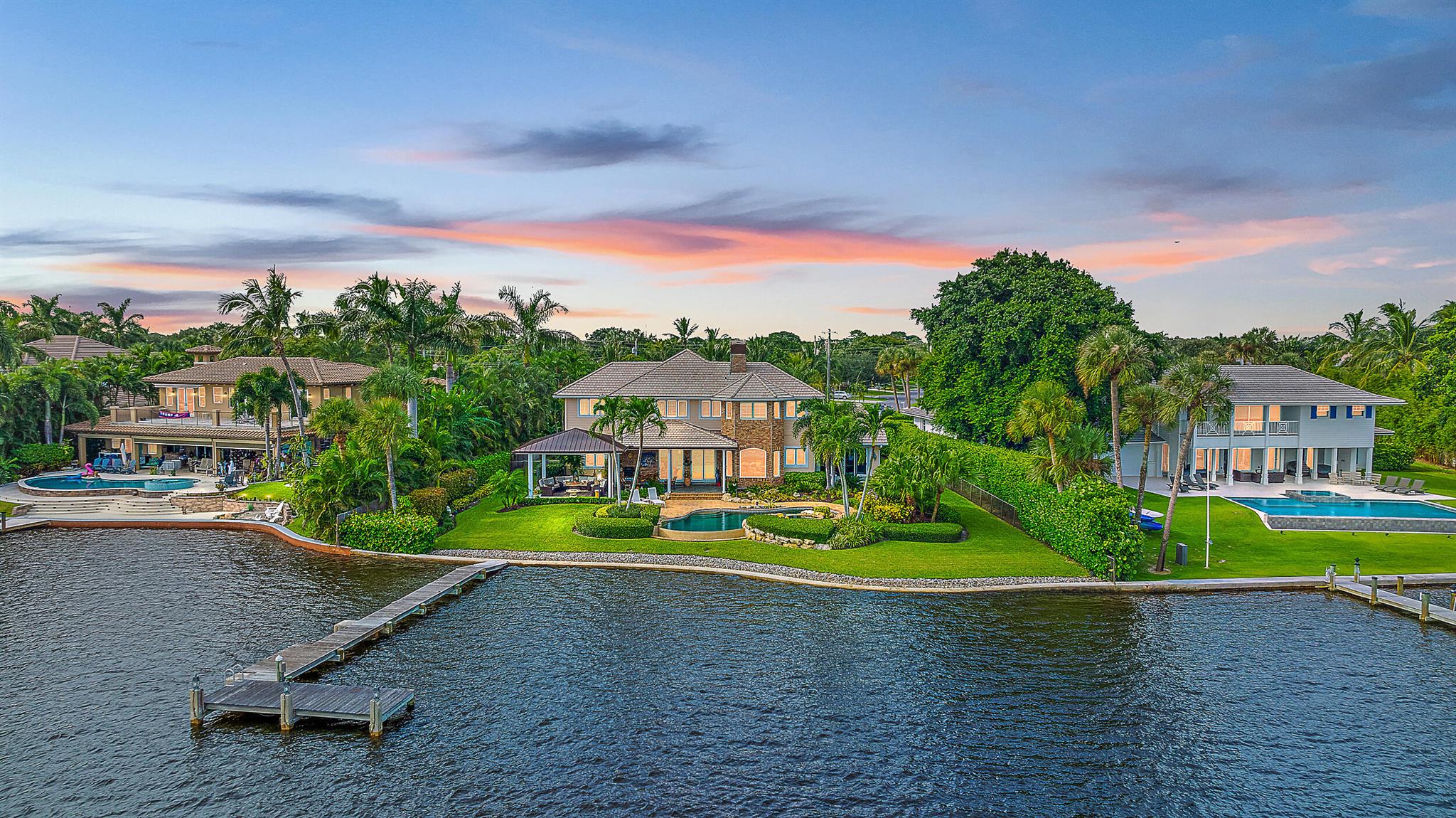 20 Yacht Club Place