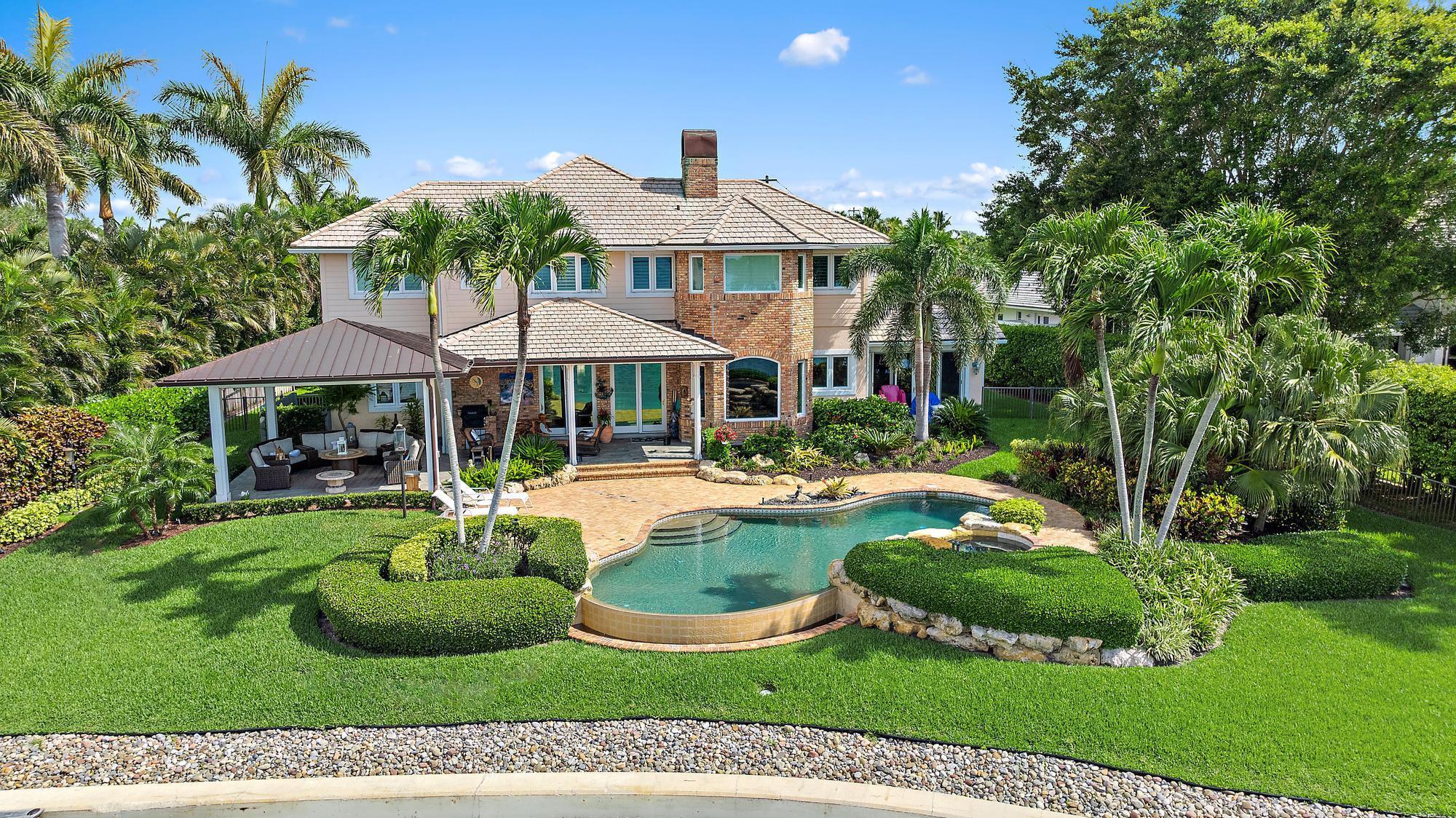 20 Yacht Club Place