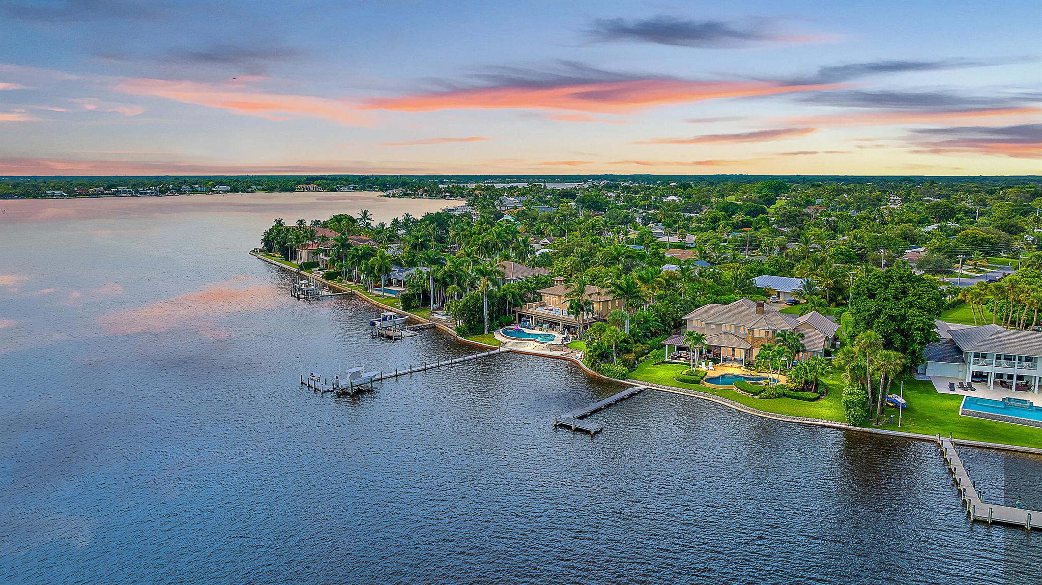 20 Yacht Club Place