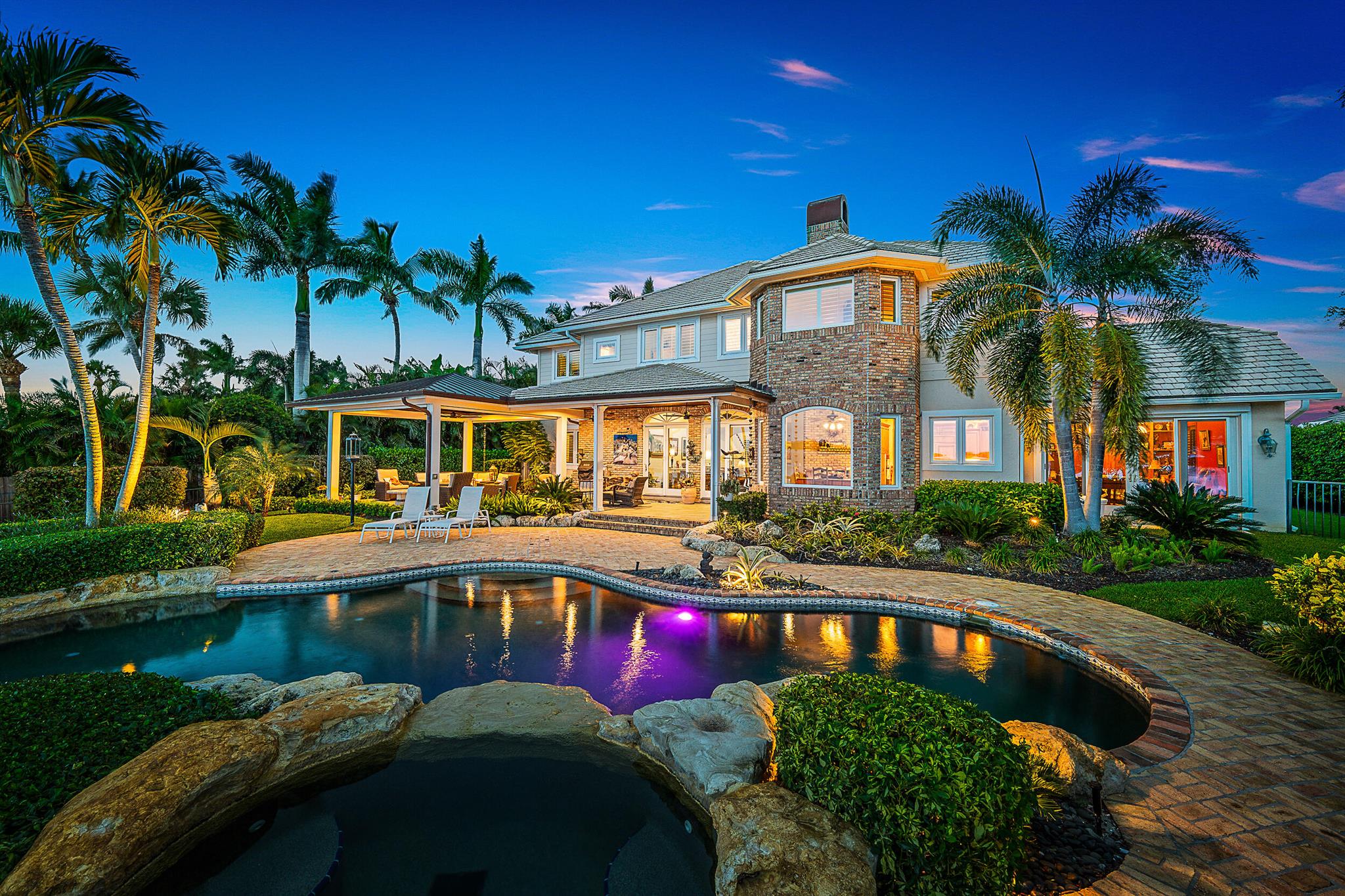 20 Yacht Club Place