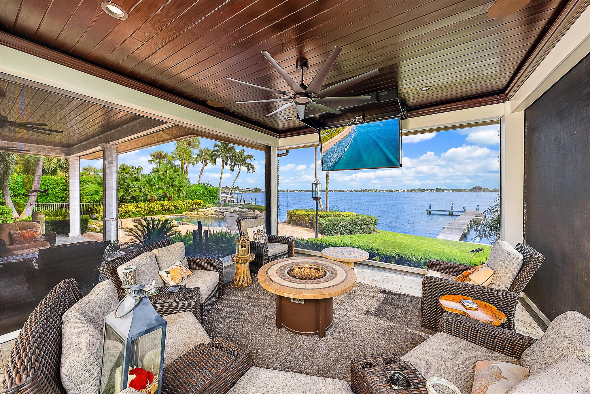 20 Yacht Club Place
