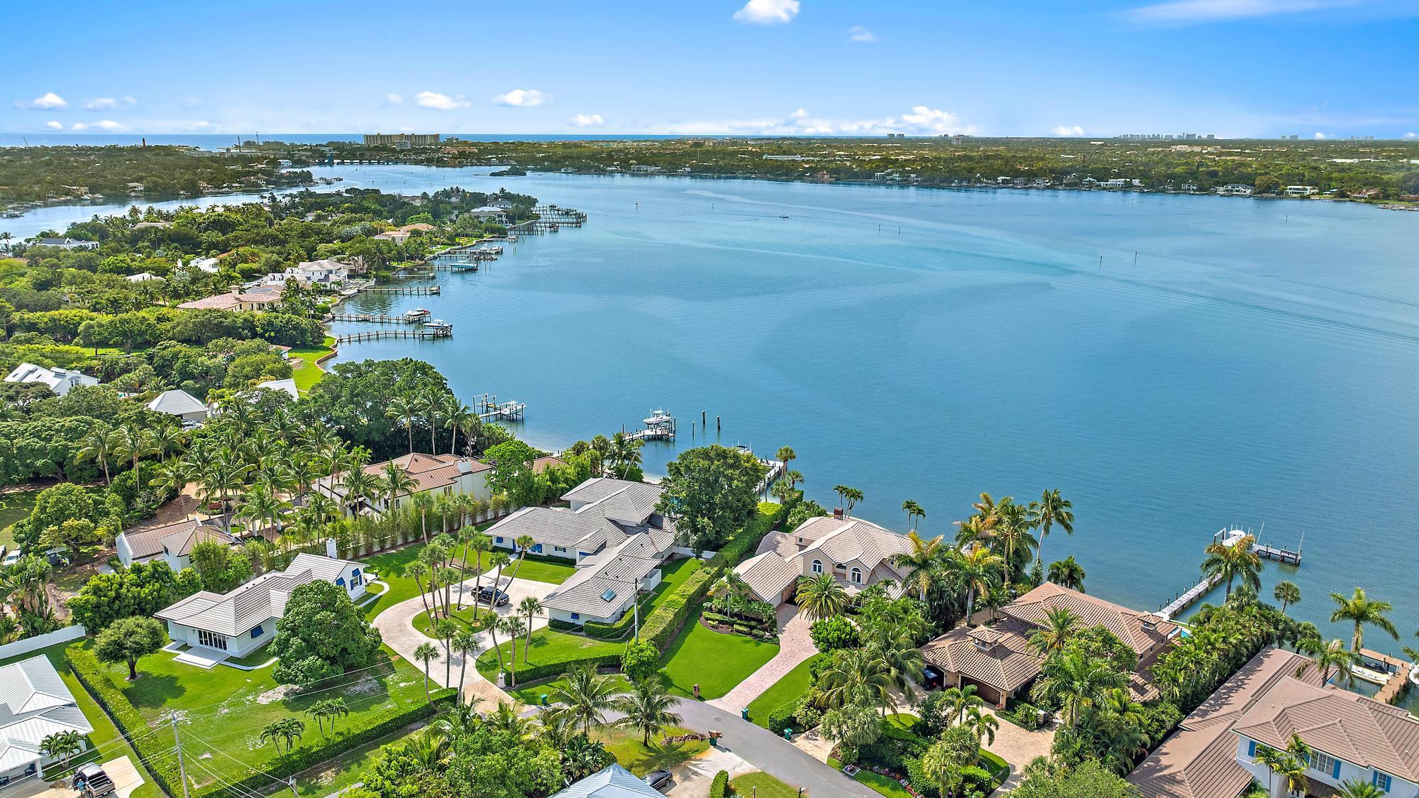 20 Yacht Club Place
