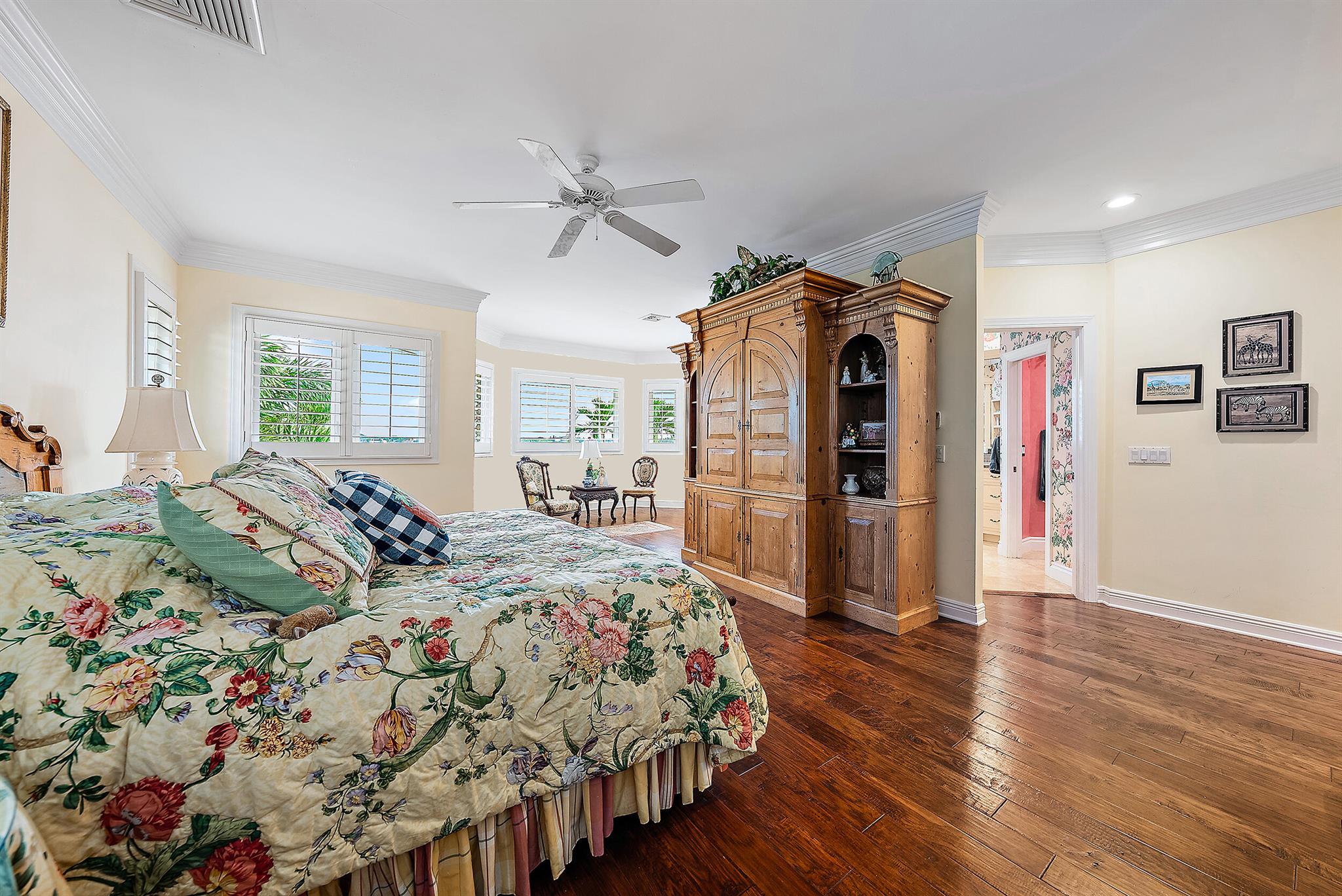 20 Yacht Club Place