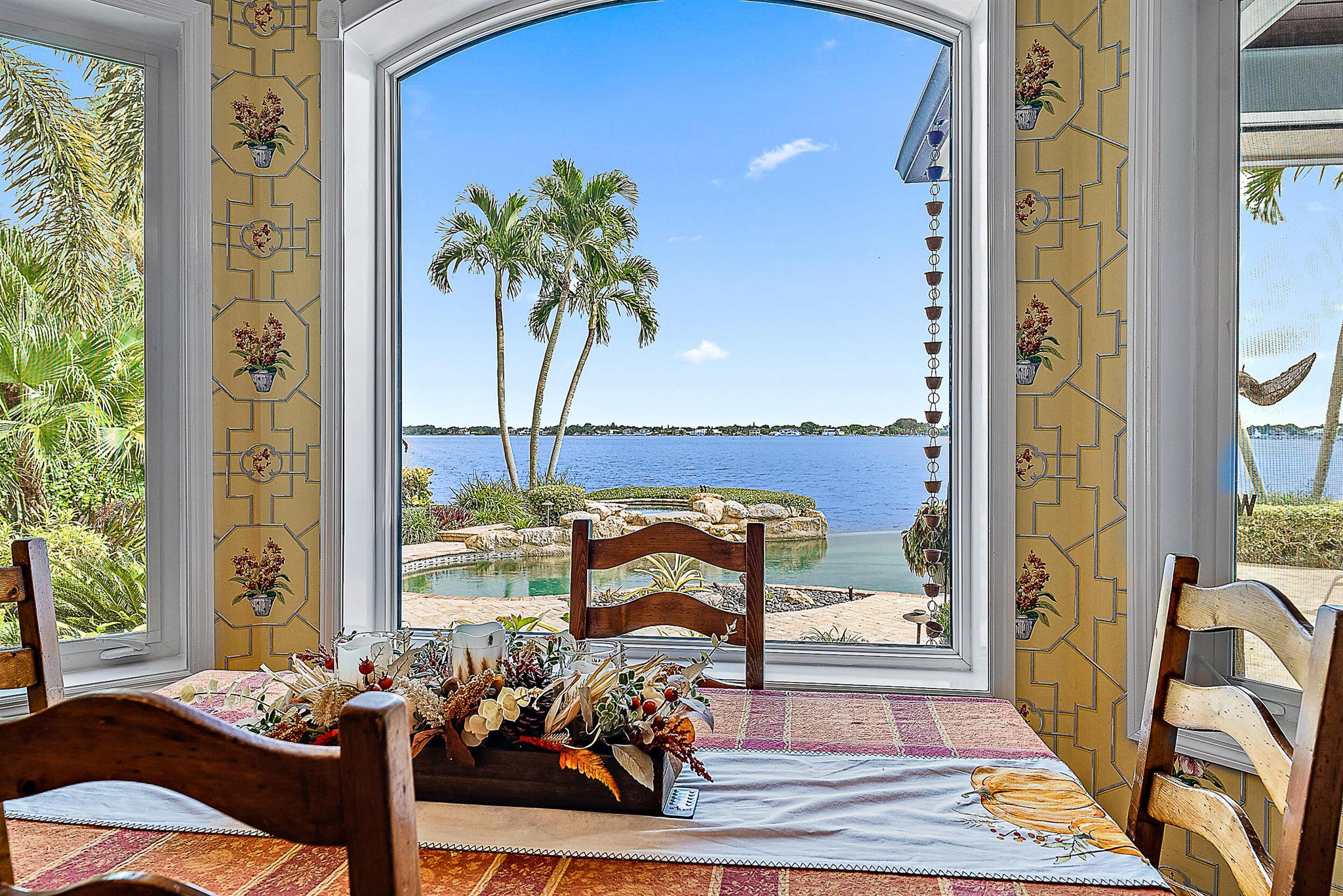 20 Yacht Club Place