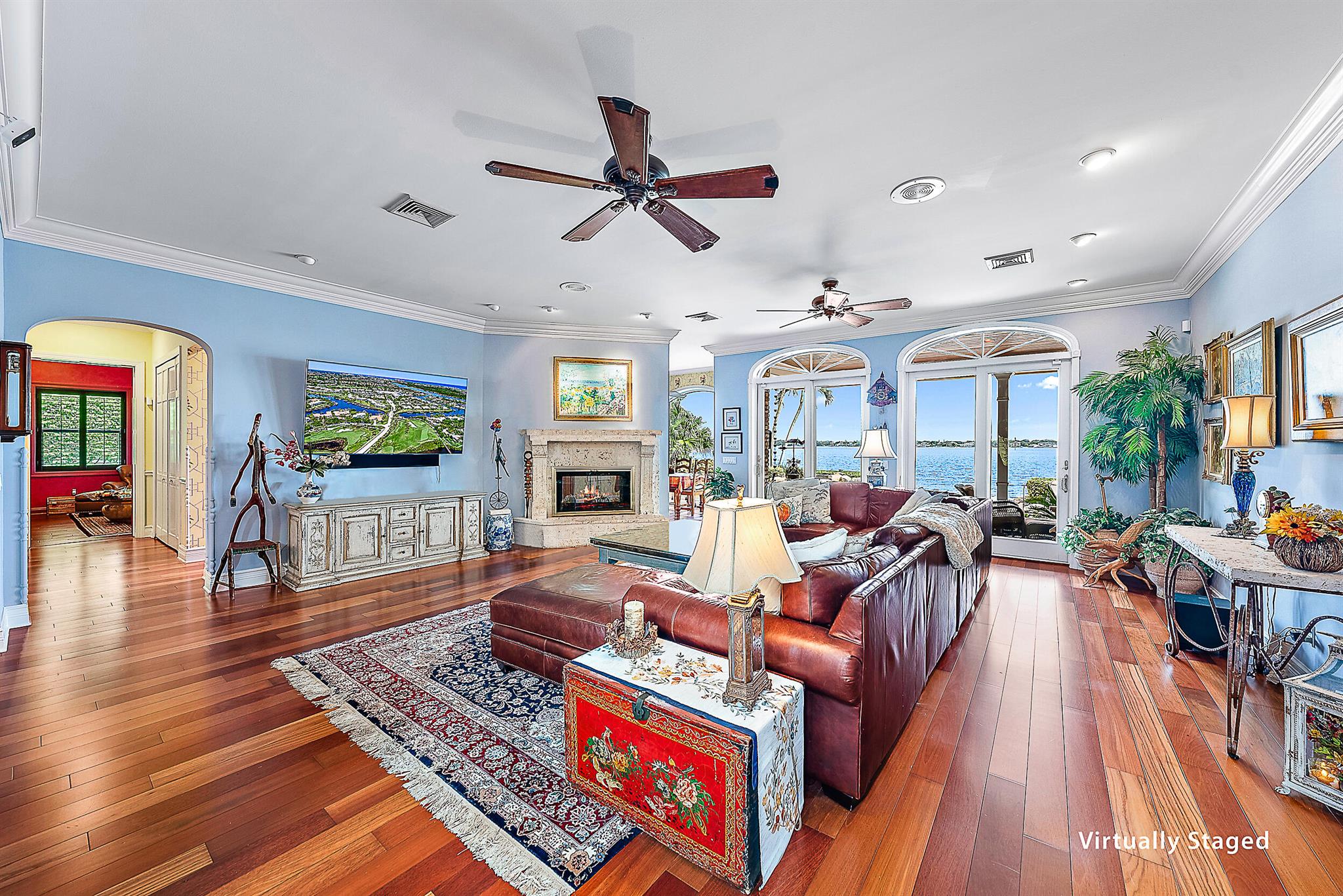 20 Yacht Club Place