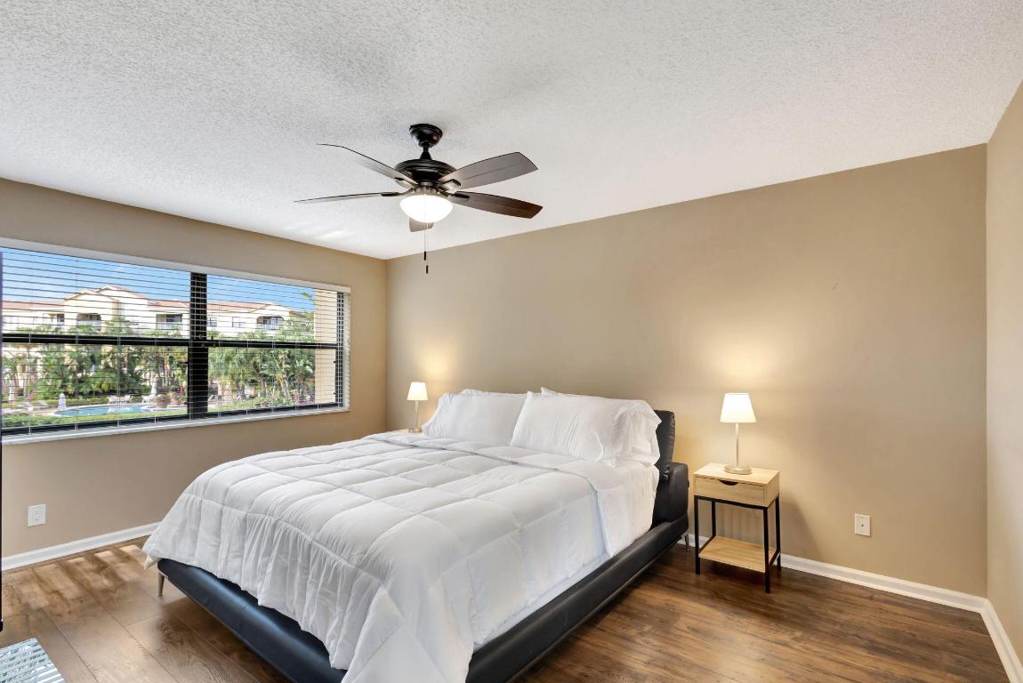 600 Uno Lago Drive 205