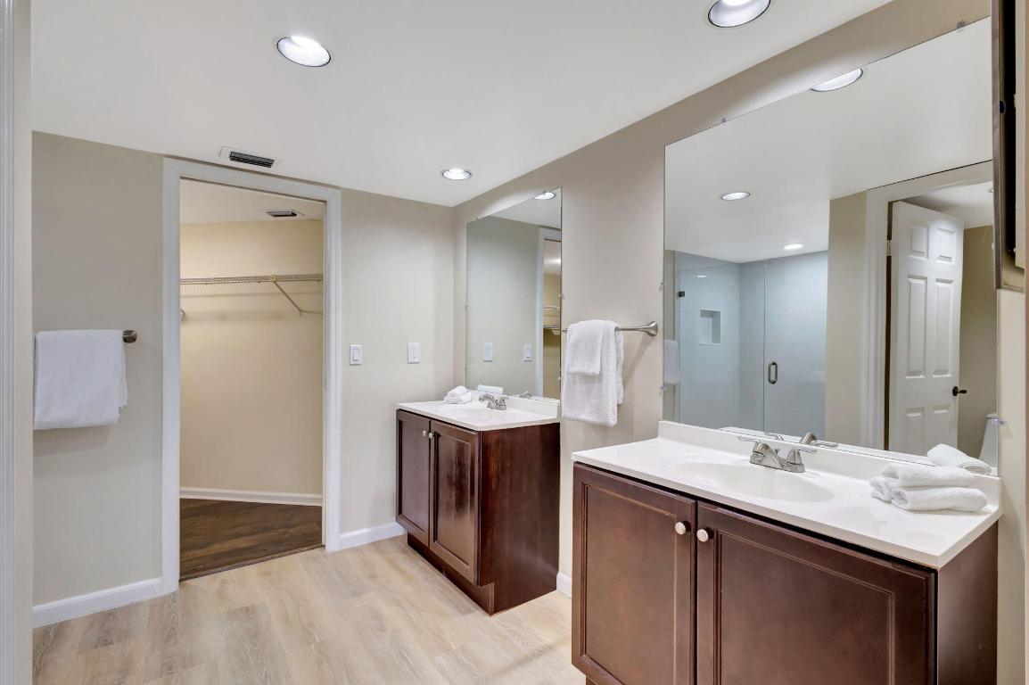 600 Uno Lago Drive 205