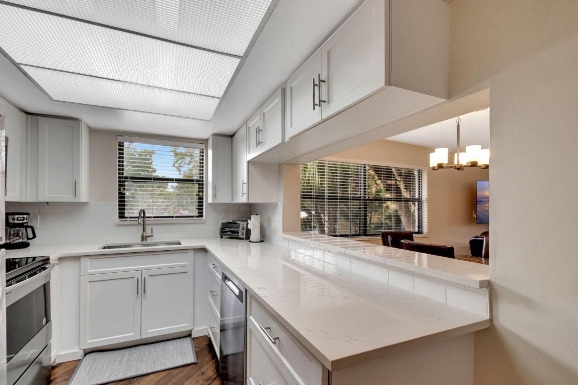 600 Uno Lago Drive 205