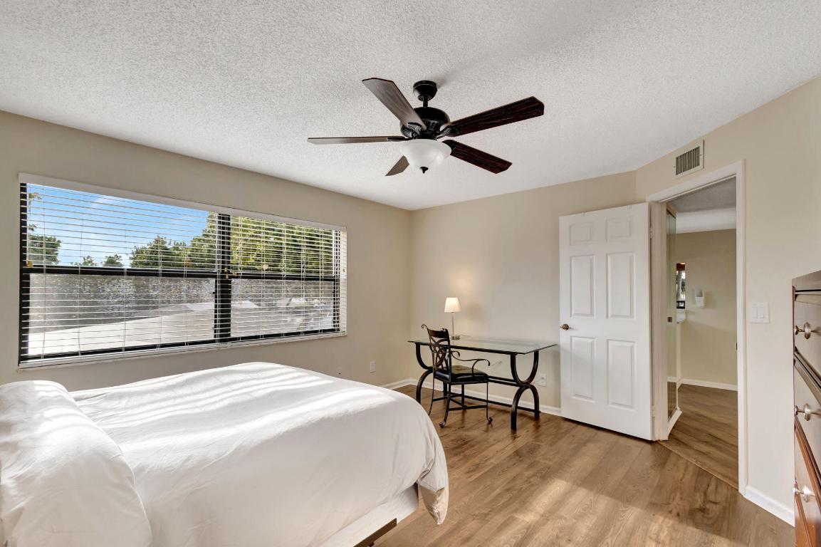 600 Uno Lago Drive 205