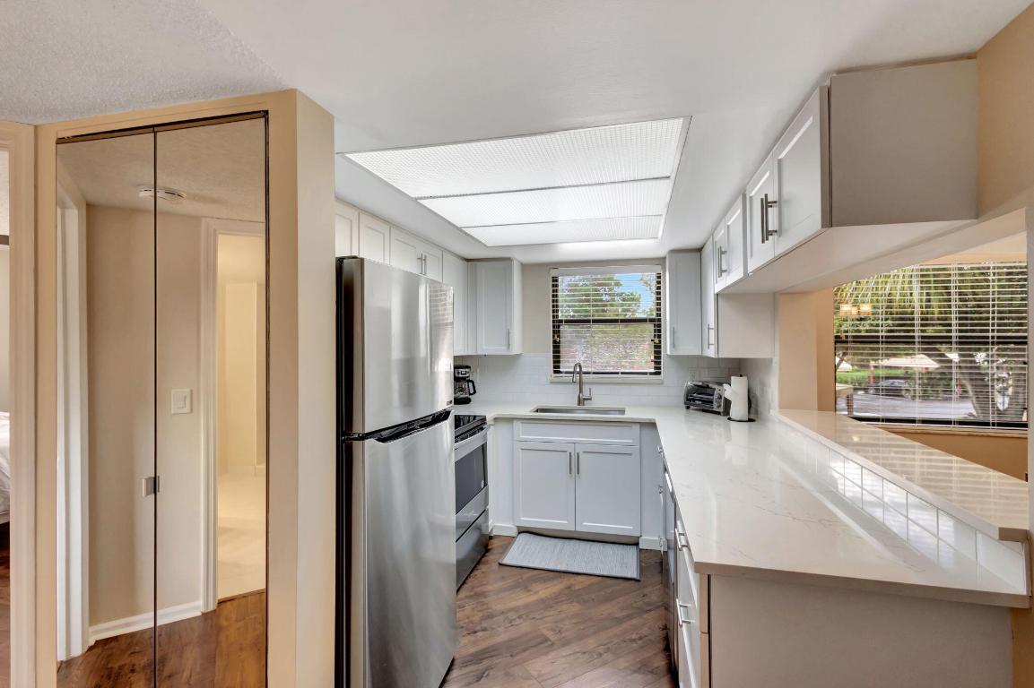 600 Uno Lago Drive 205