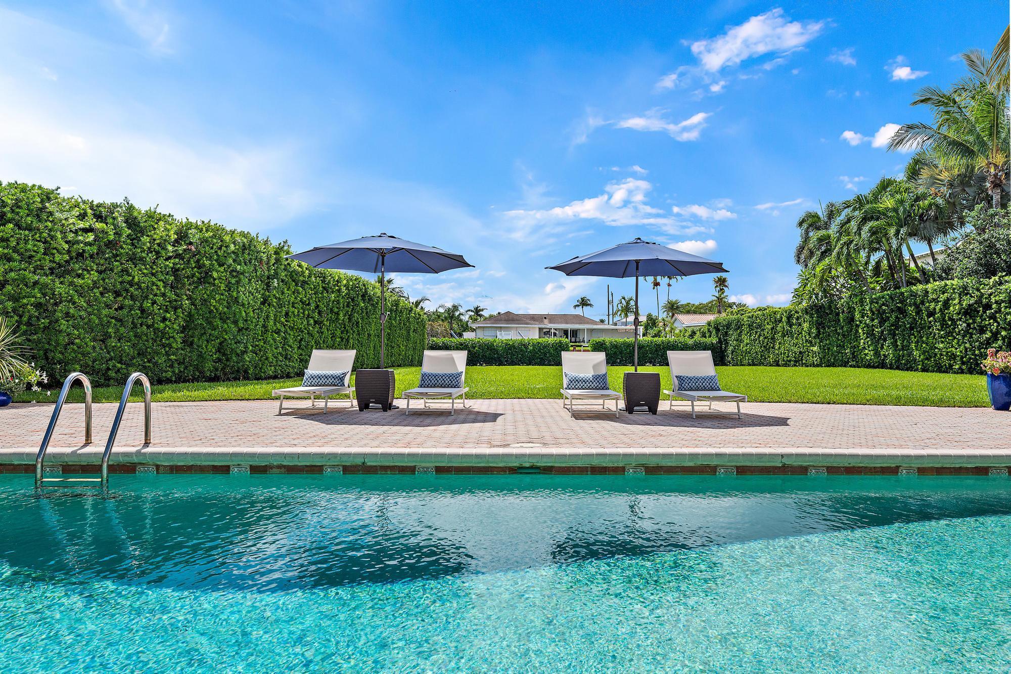 839 Country Club Drive