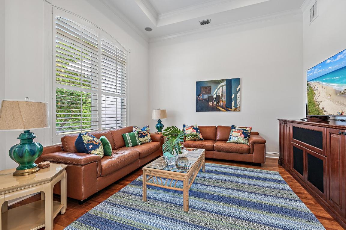 839 Country Club Drive