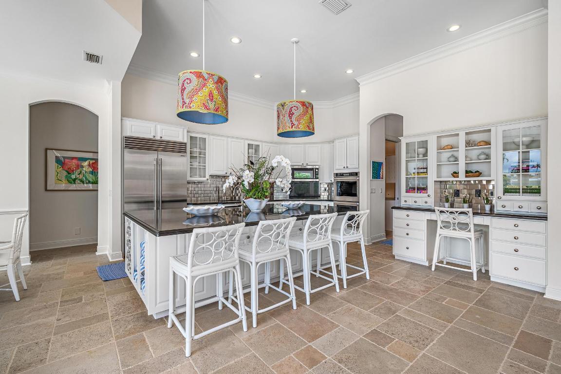 839 Country Club Drive