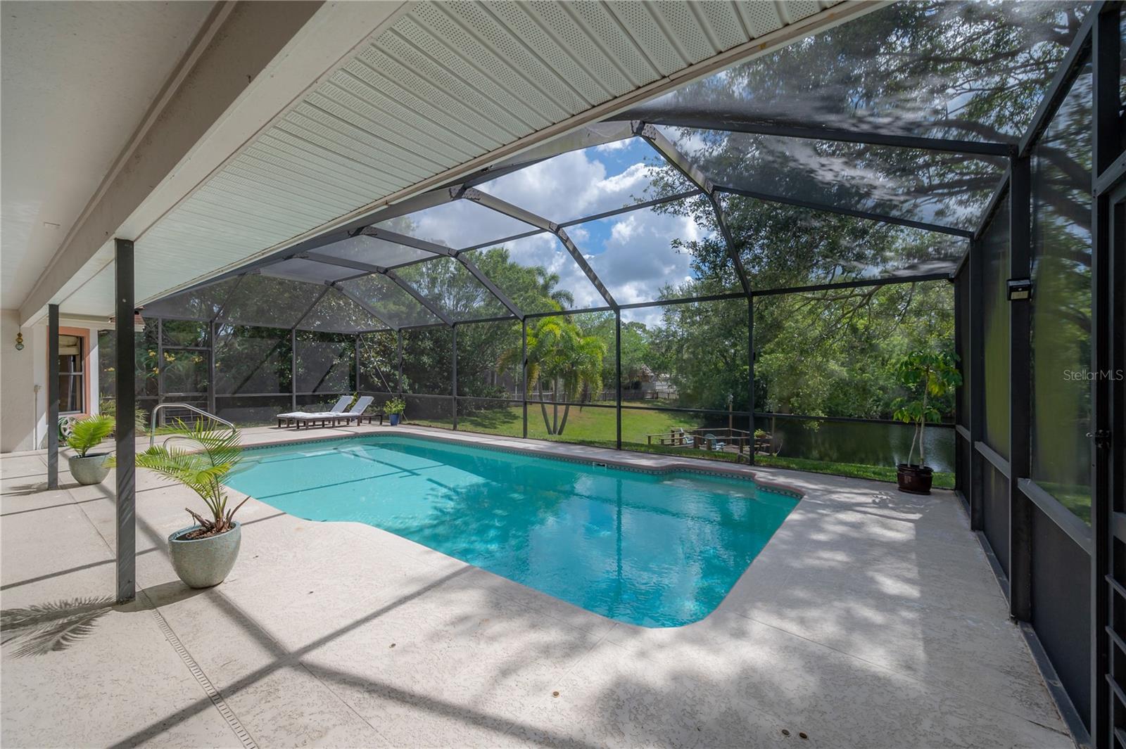 2669 FRISCO DR