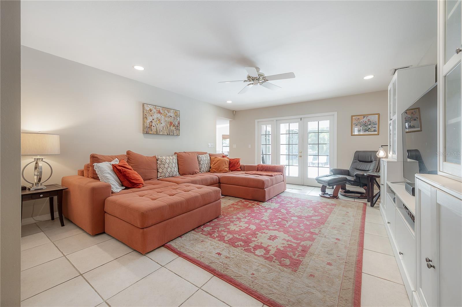 2669 FRISCO DR