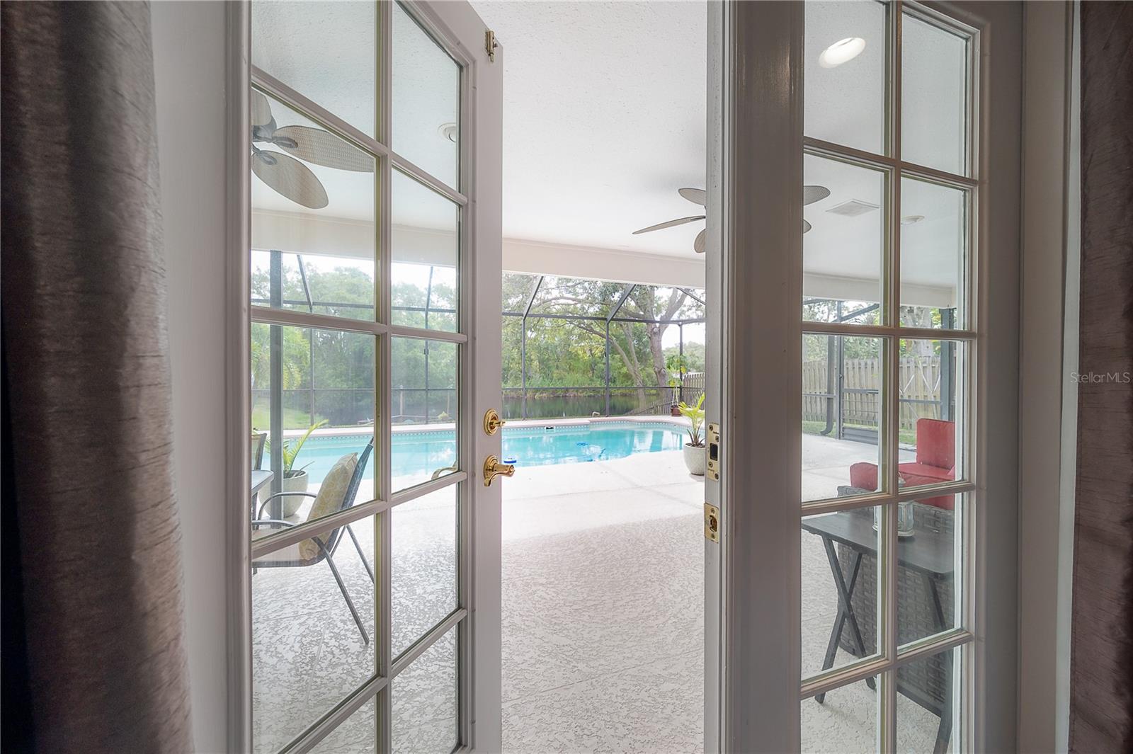 2669 FRISCO DR