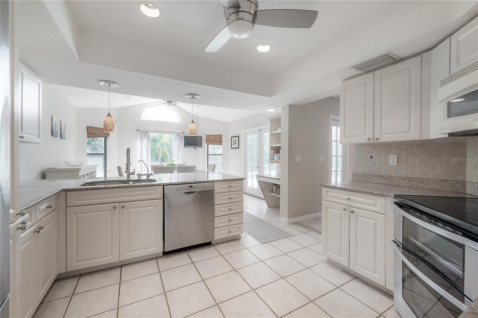 2669 FRISCO DR