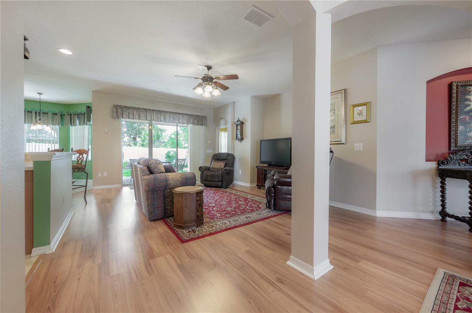7834 RIVERWOOD OAKS DR