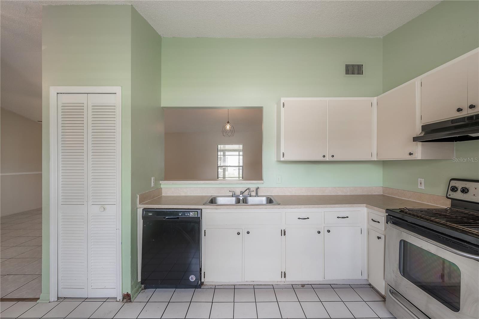 1906 BOW CT