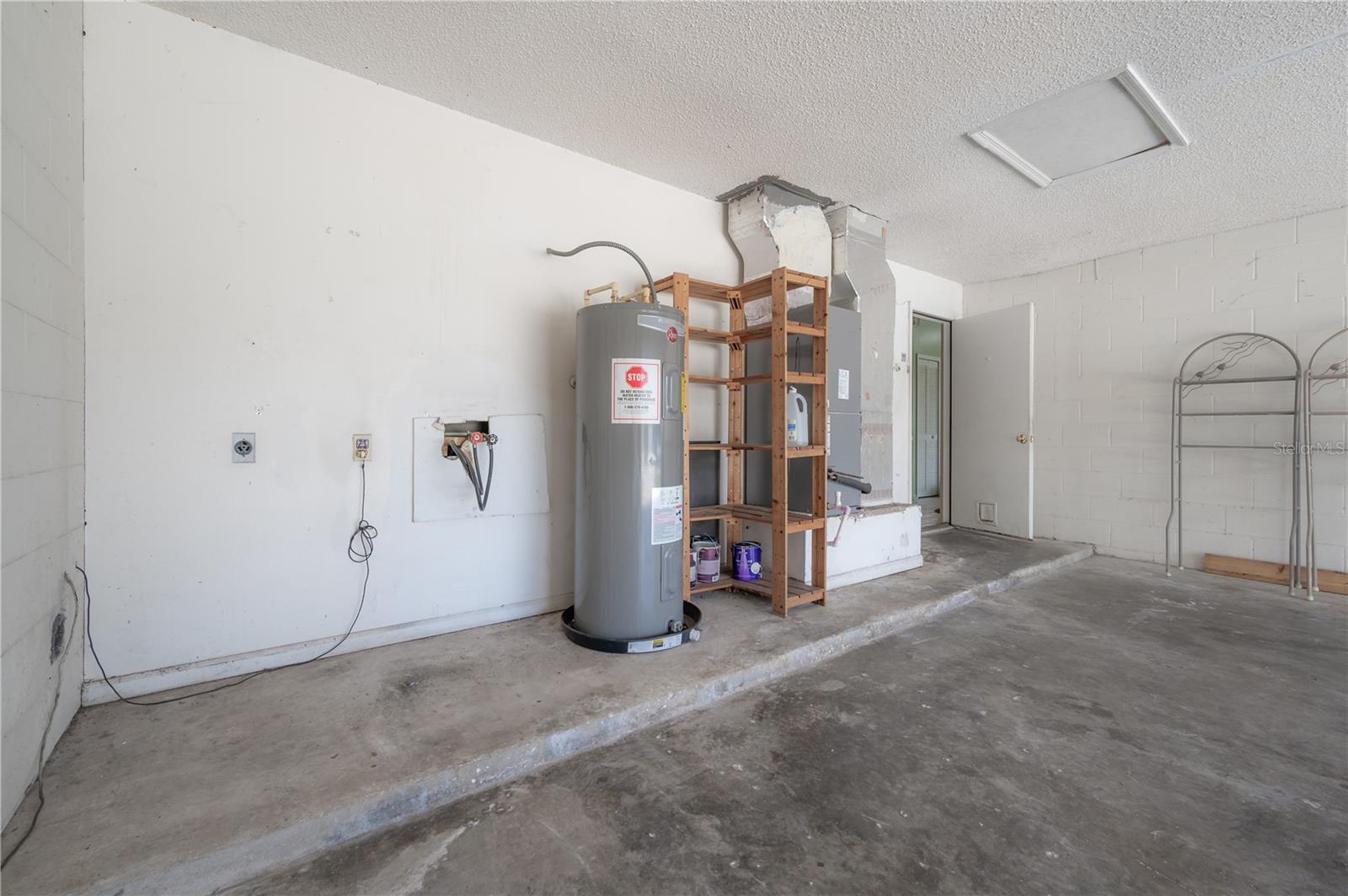 1906 BOW CT