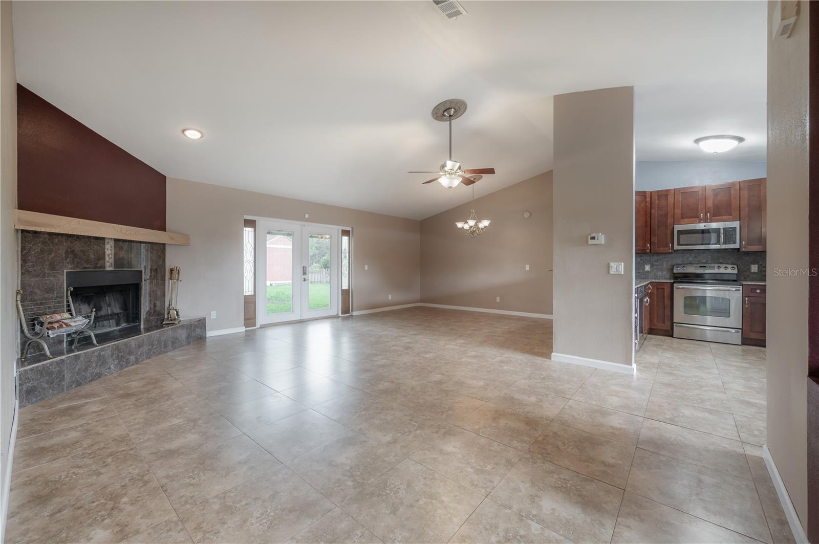1310 WINDJAMMER PL