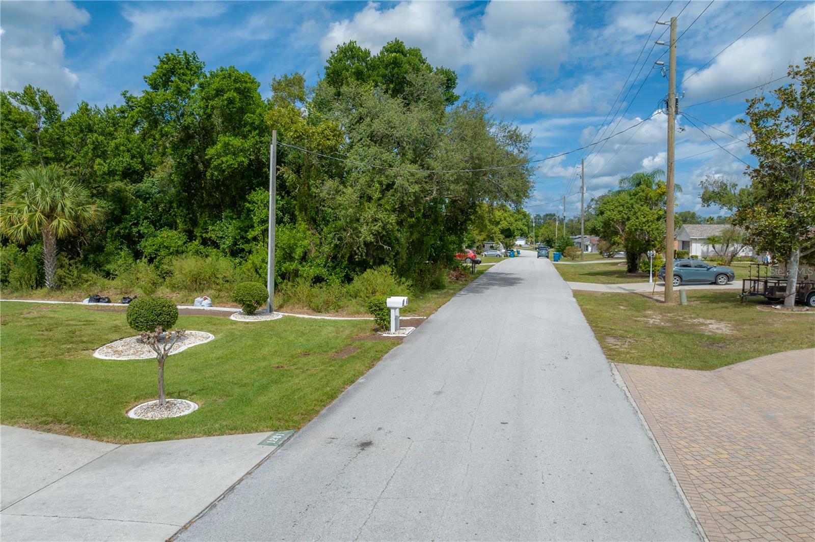 GATEWOOD AVE