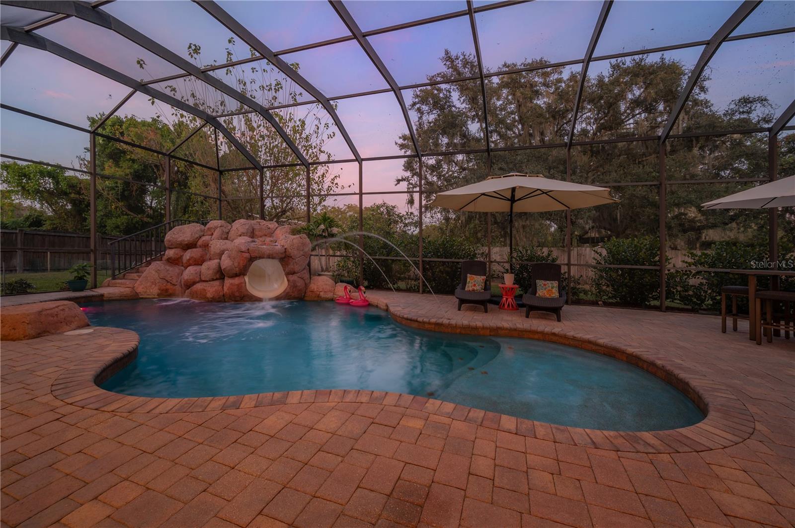 2204 COLEWOOD LN