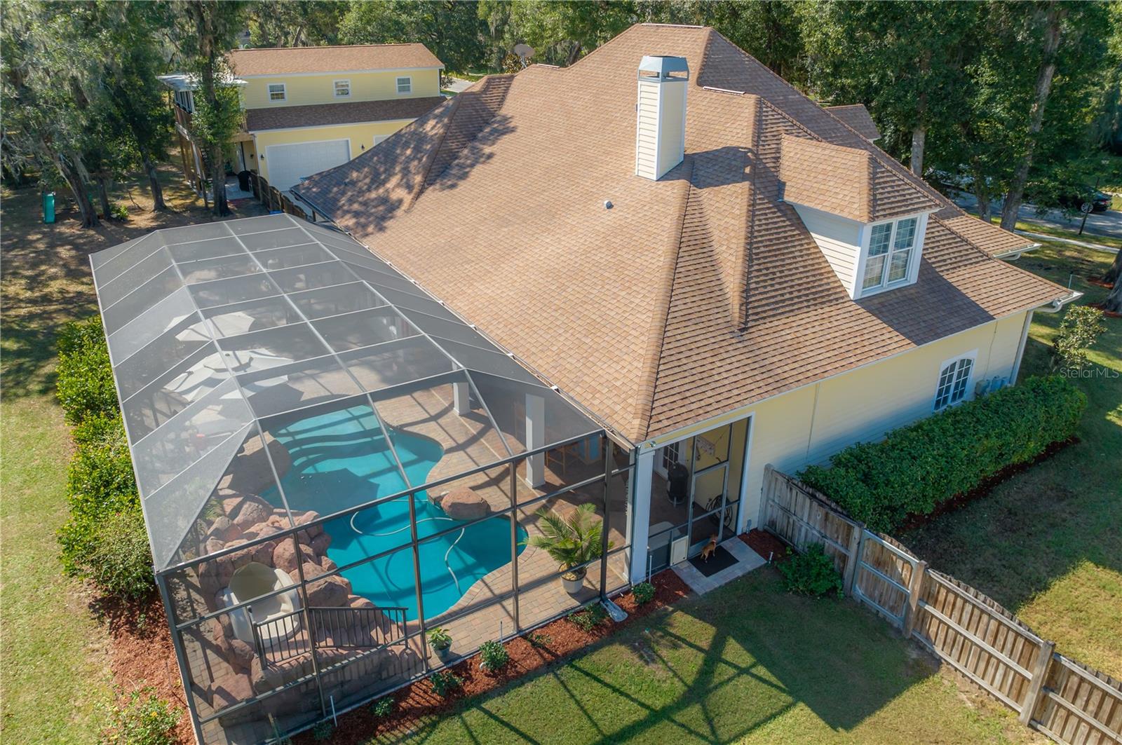 2204 COLEWOOD LN