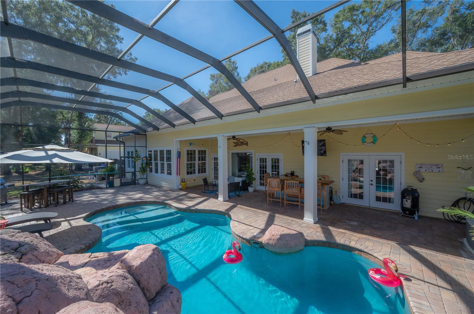 2204 COLEWOOD LN