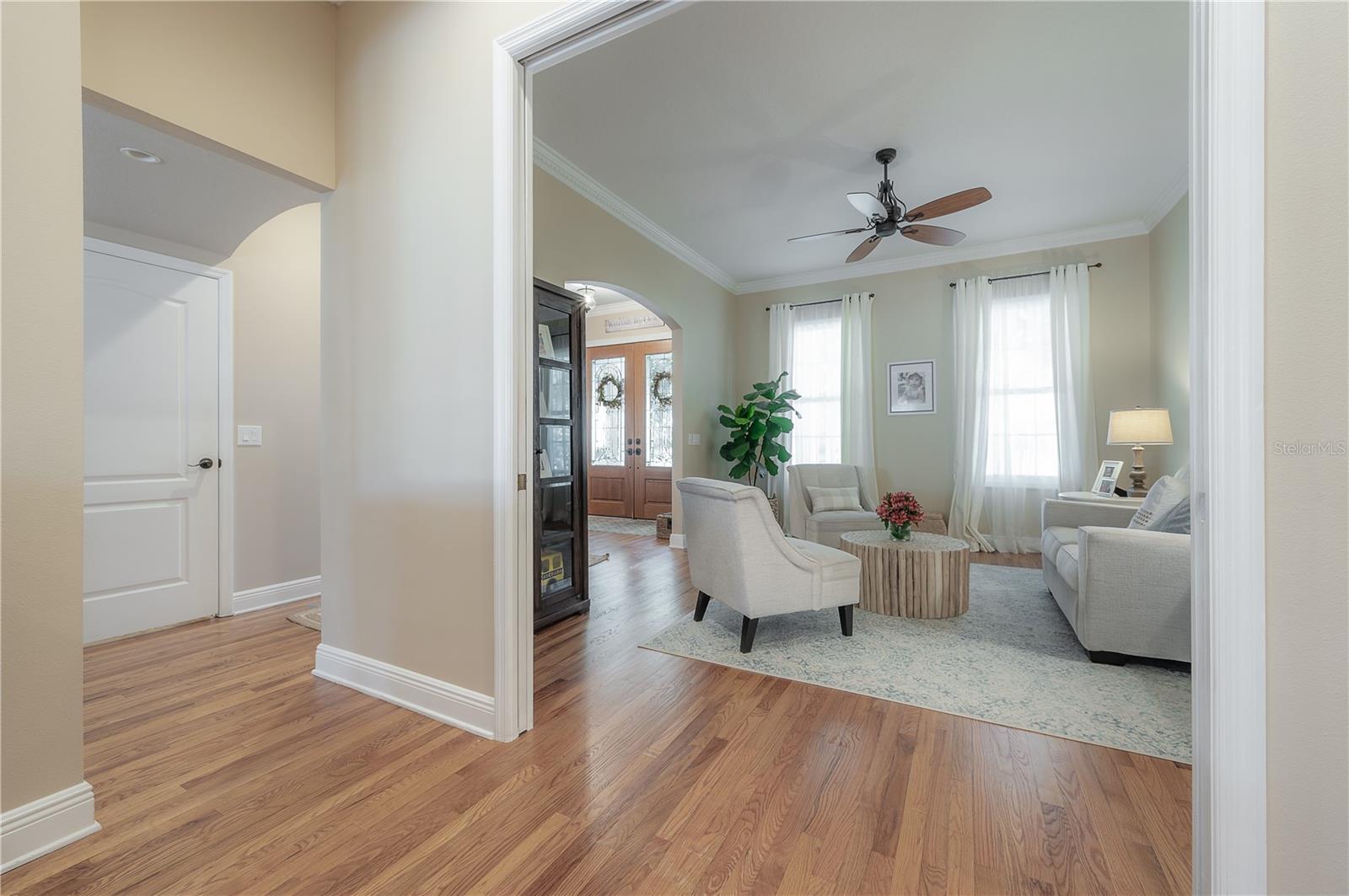 2204 COLEWOOD LN