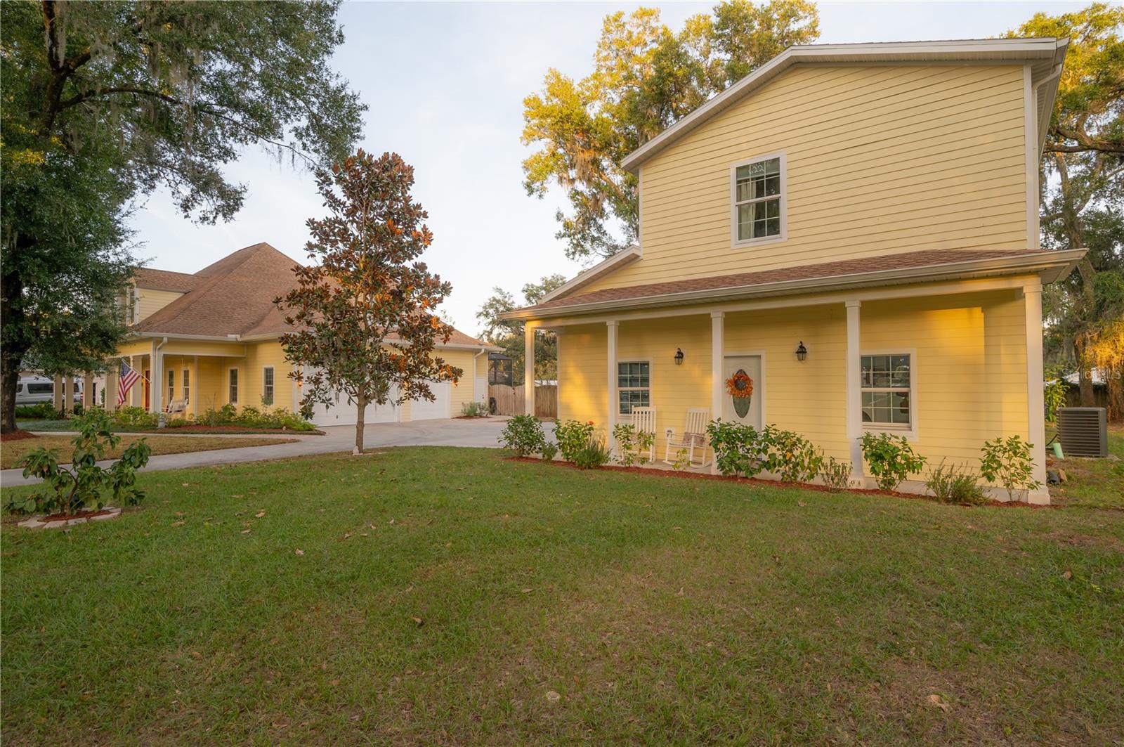 2204 COLEWOOD LN