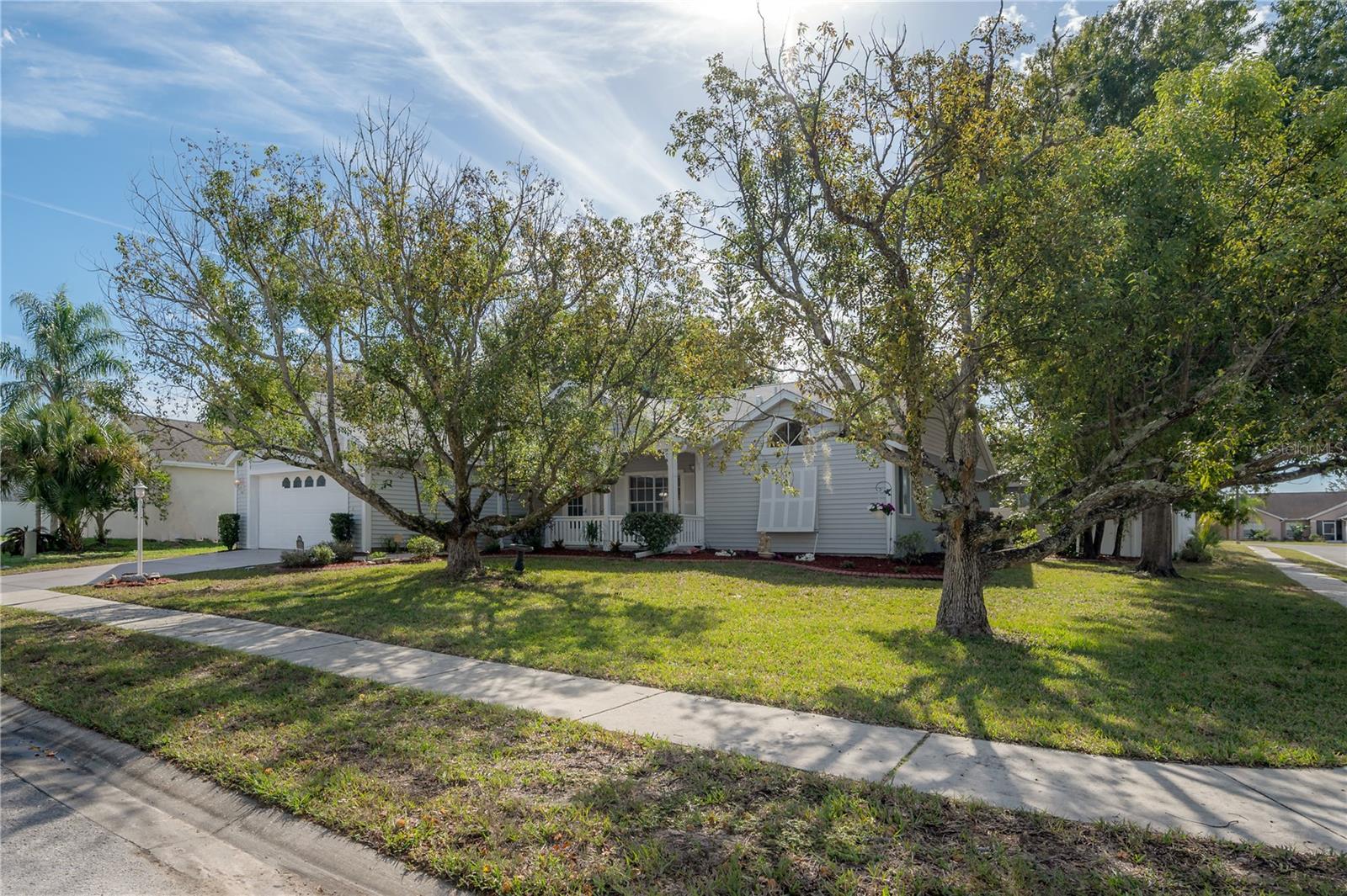 10328 COUNTRYWOOD LN
