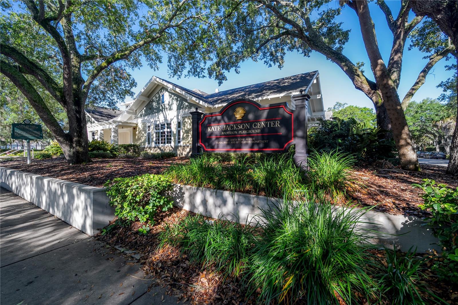 1014 ROME AVE S