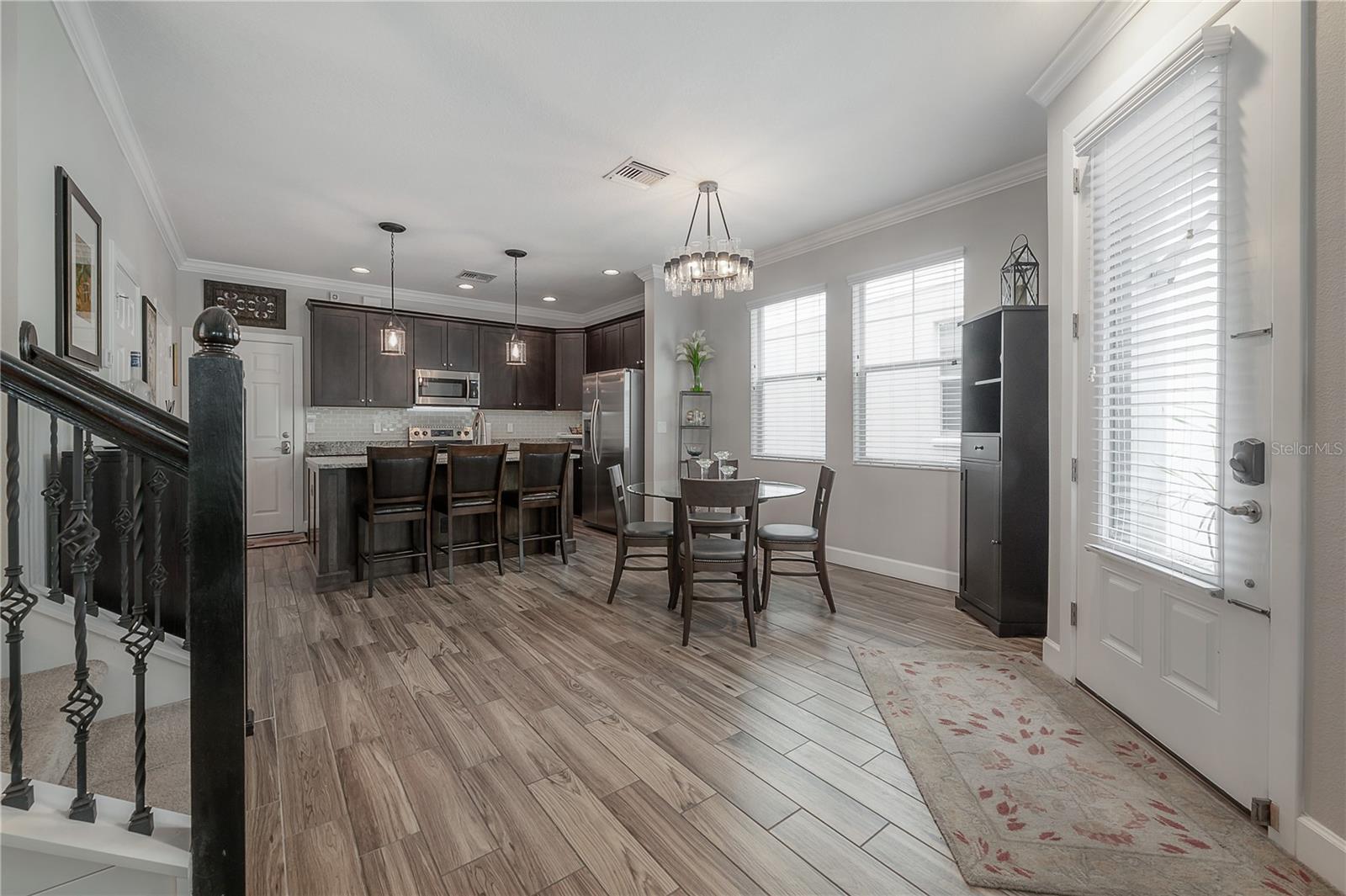 319 VISTA CRUISER LN