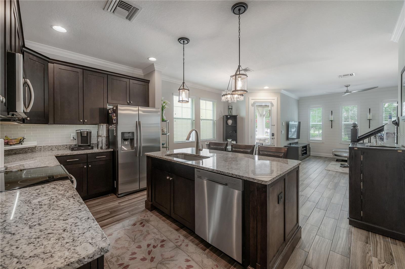 319 VISTA CRUISER LN