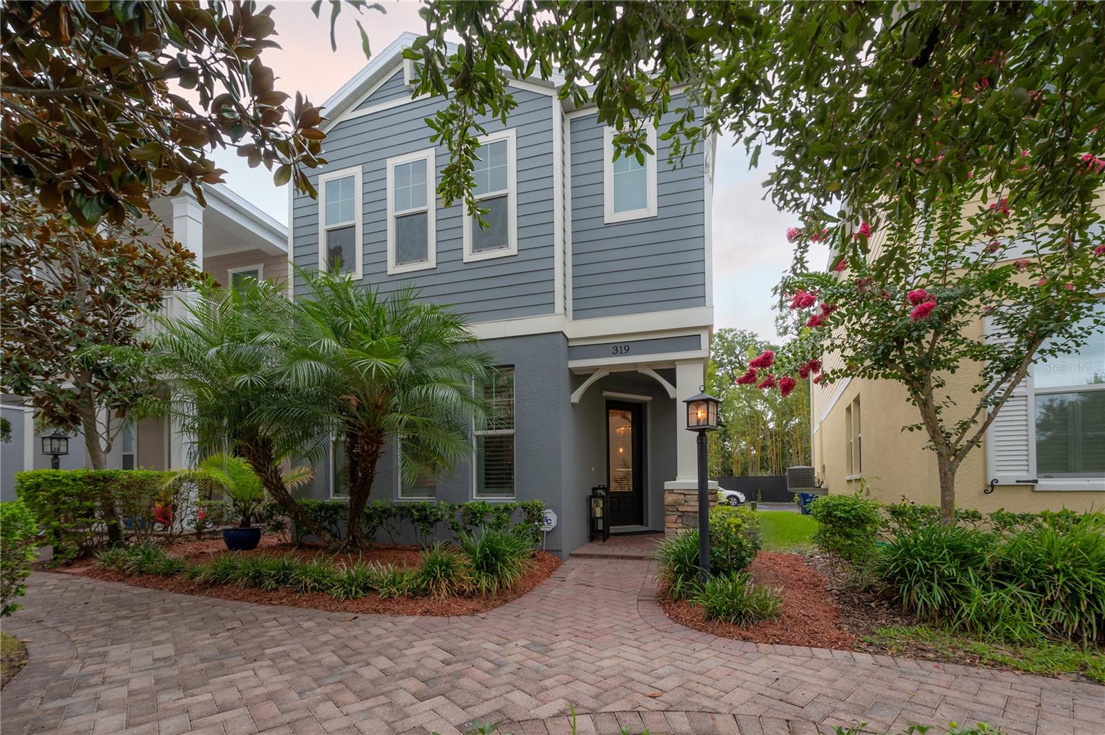 319 VISTA CRUISER LN