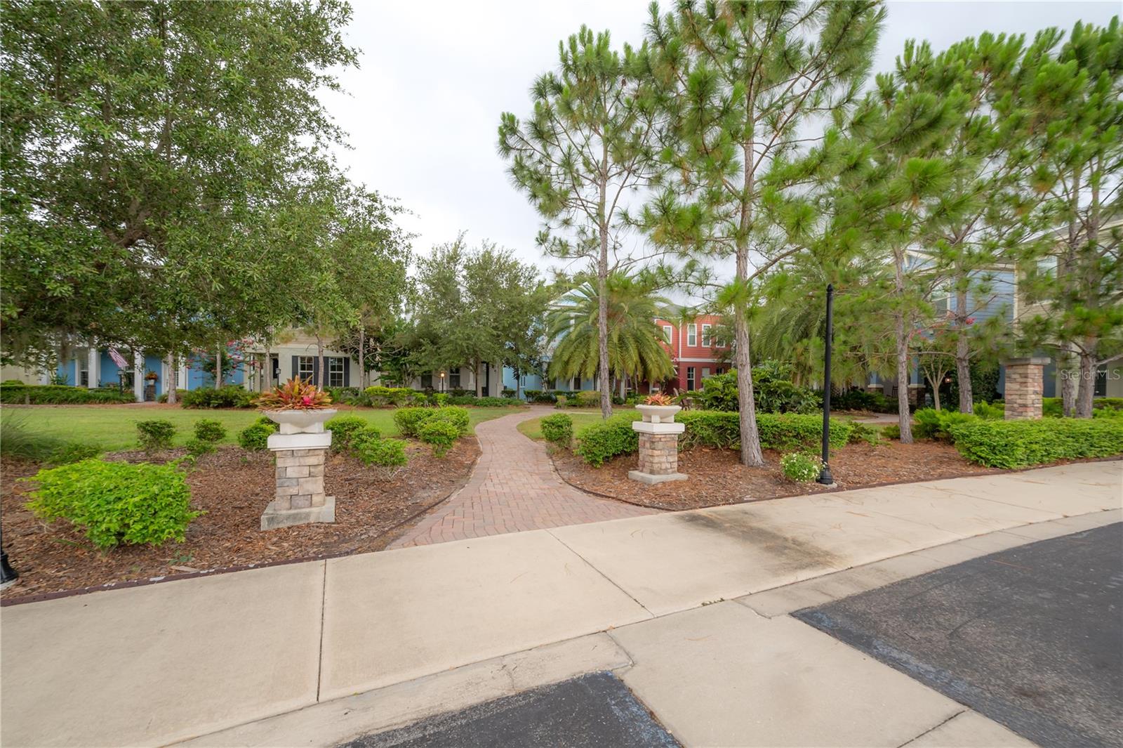 319 VISTA CRUISER LN