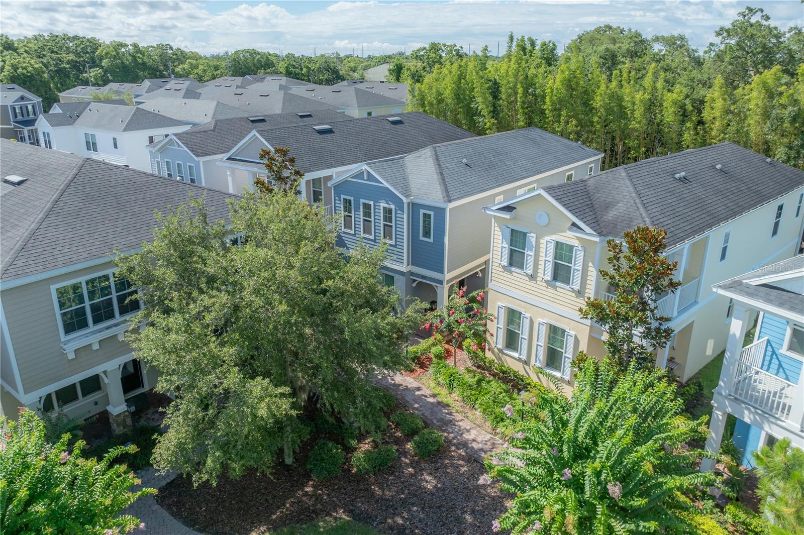 319 VISTA CRUISER LN