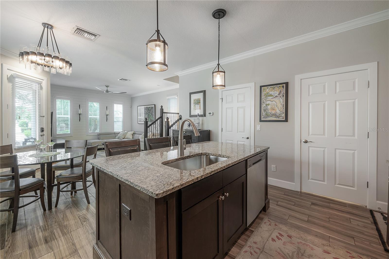 319 VISTA CRUISER LN