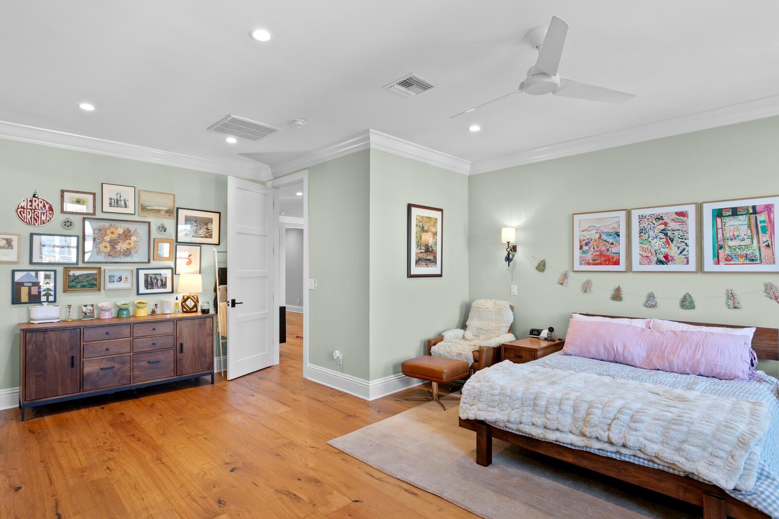 5104 HOMER AVE W