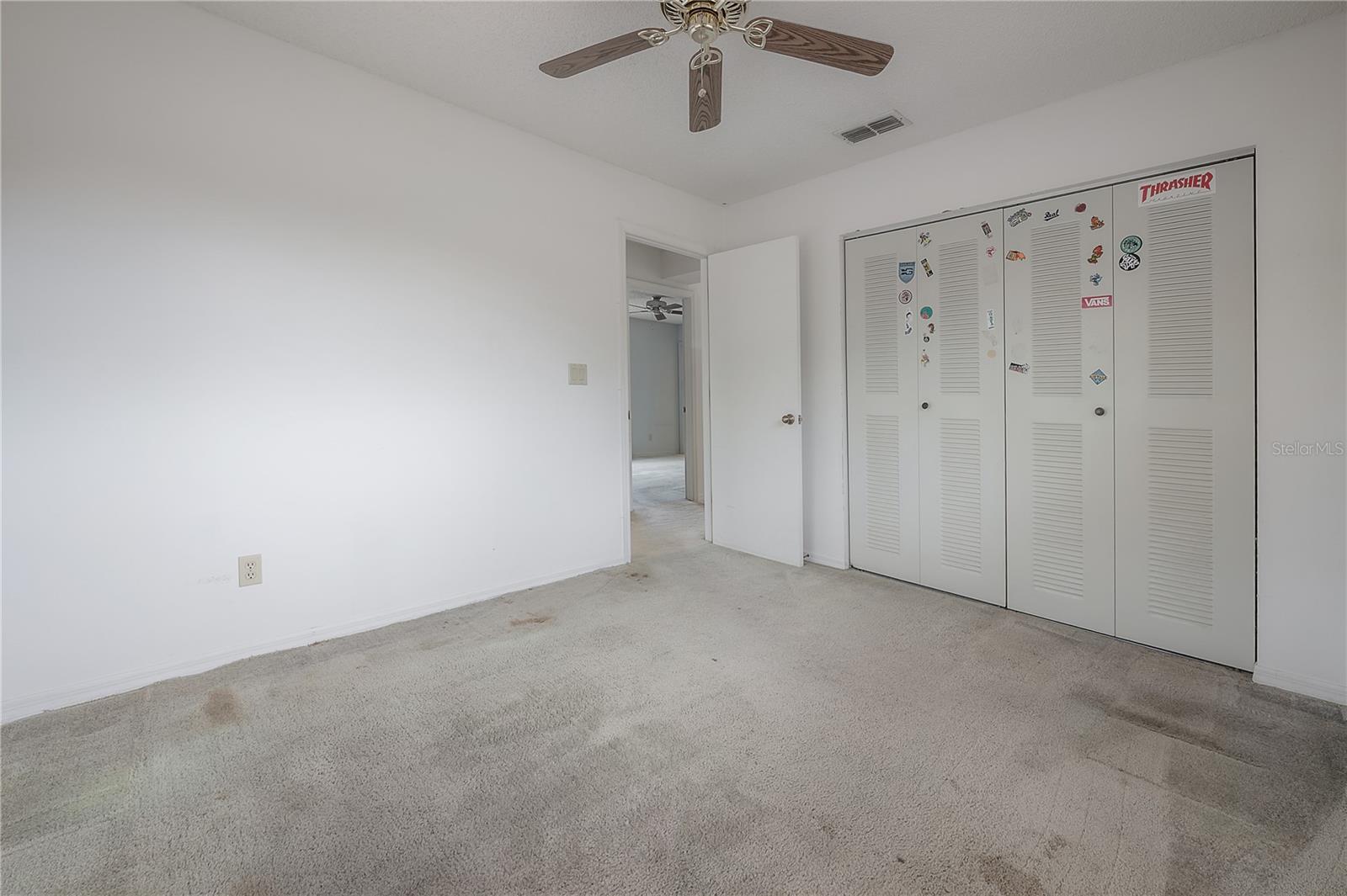 208 OAKWOOD BLVD