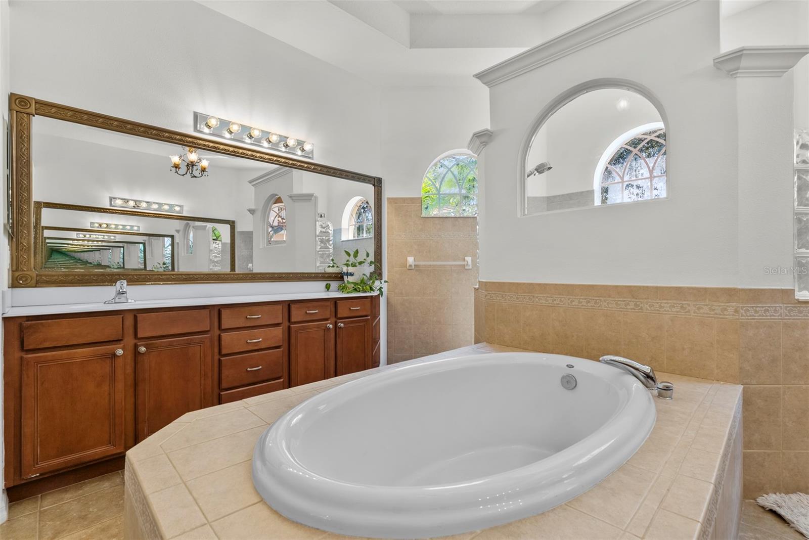 1753 CROOKED OAK LN